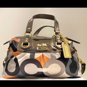 COACH, AUTHENTIC Madison Op Art Satchel No 12932